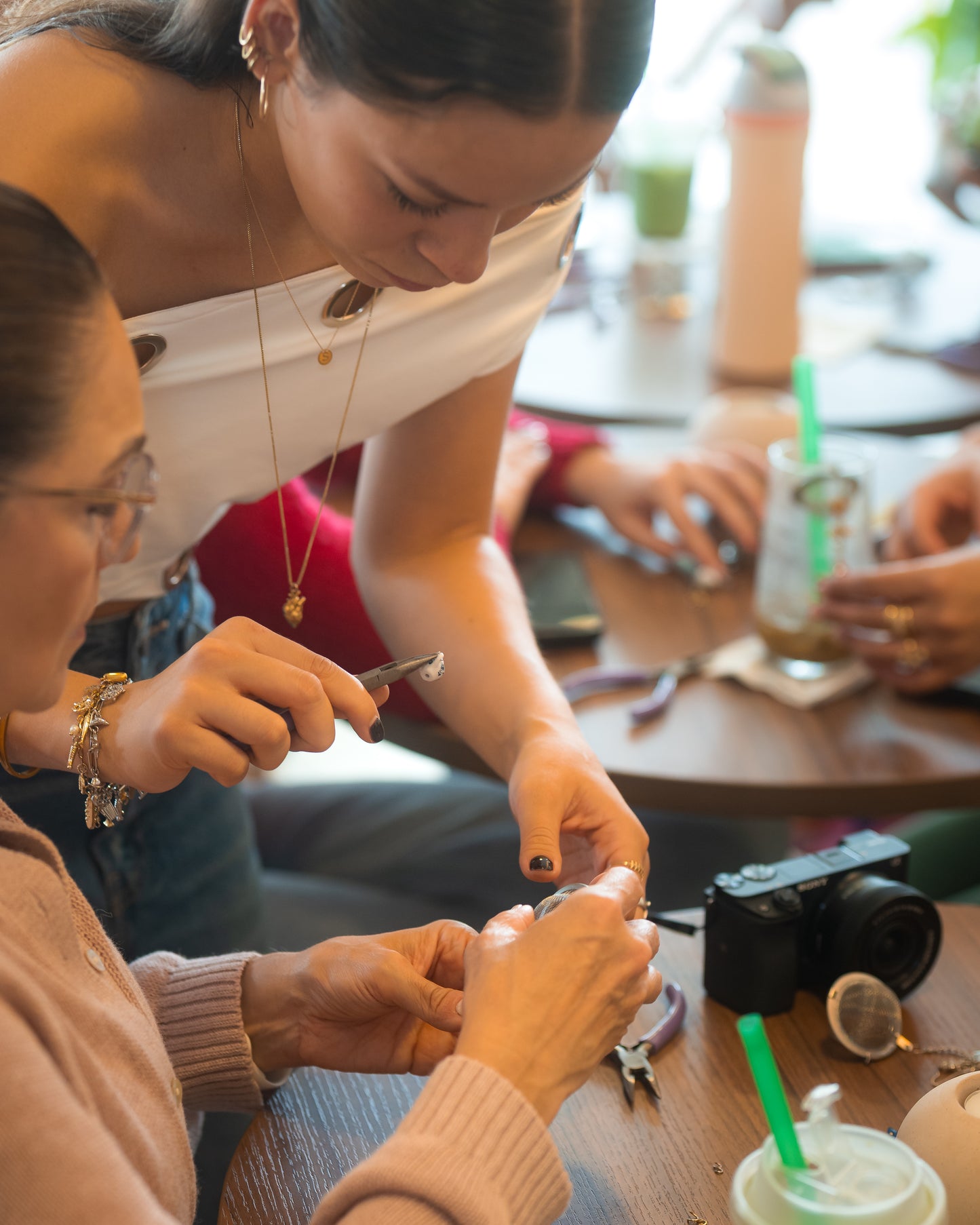Taller de Charms con The Charm Bar · Día de la Madre